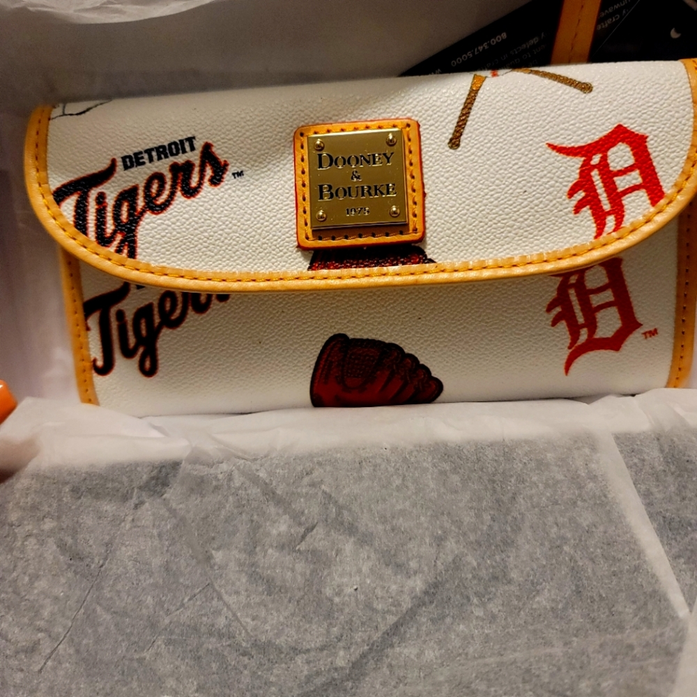 Dooney&Bourke Detroit tiger wallet brand new